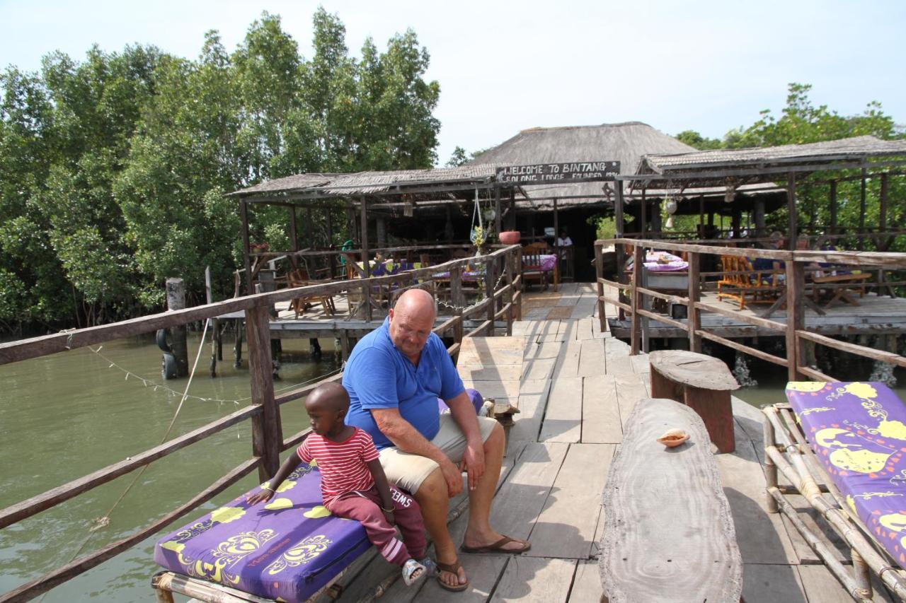 Bintang Bolong Lodge Exterior foto
