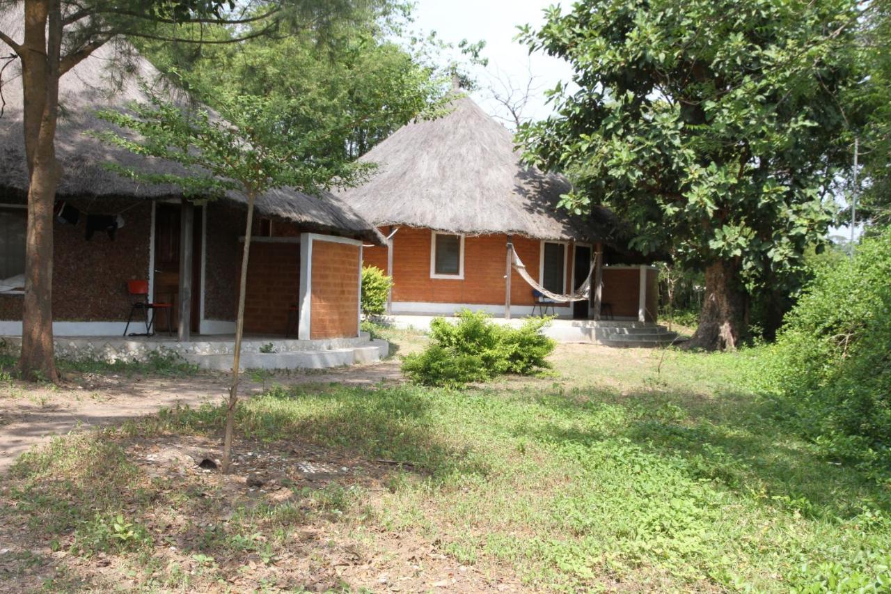 Bintang Bolong Lodge Exterior foto