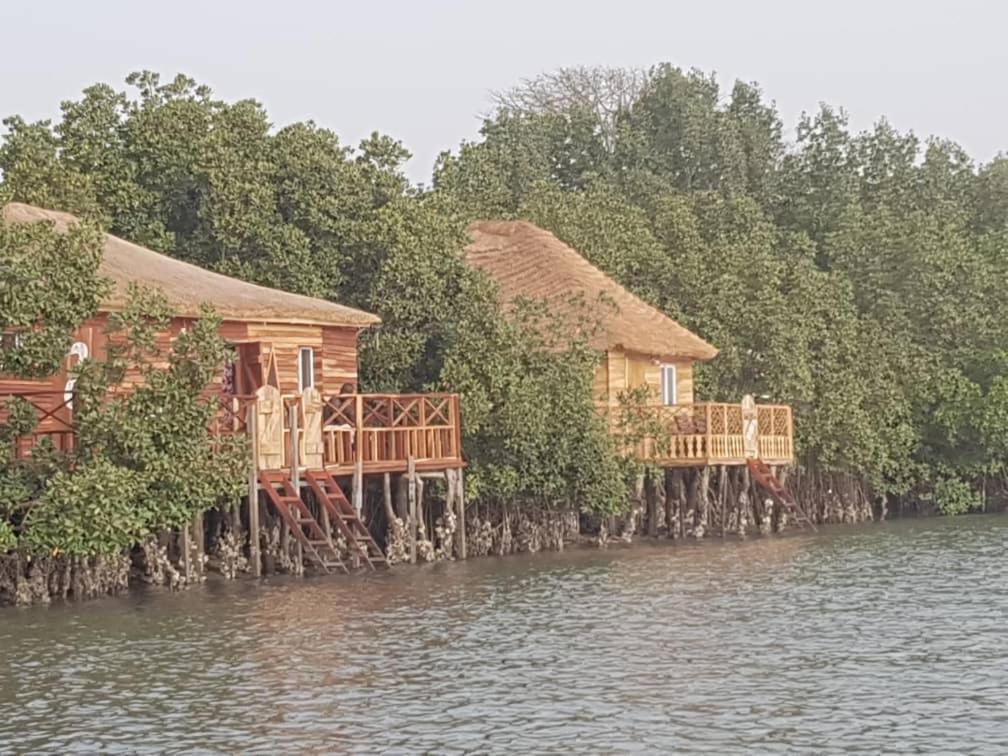 Bintang Bolong Lodge Exterior foto