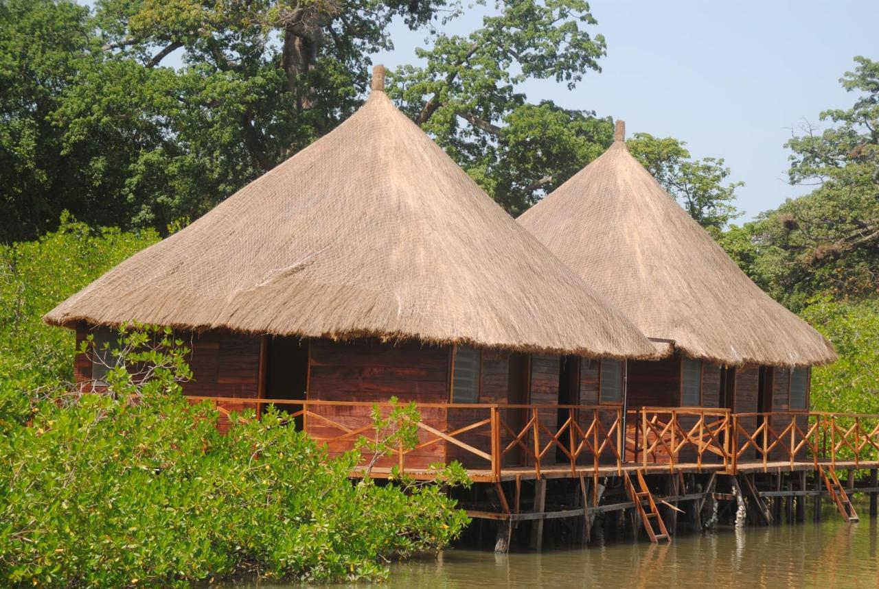 Bintang Bolong Lodge Exterior foto