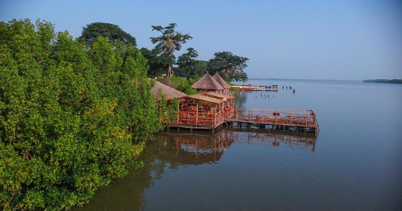 Bintang Bolong Lodge Exterior foto